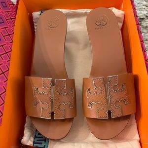 Size 7 Tory Burch sandal only wore these a couple of times